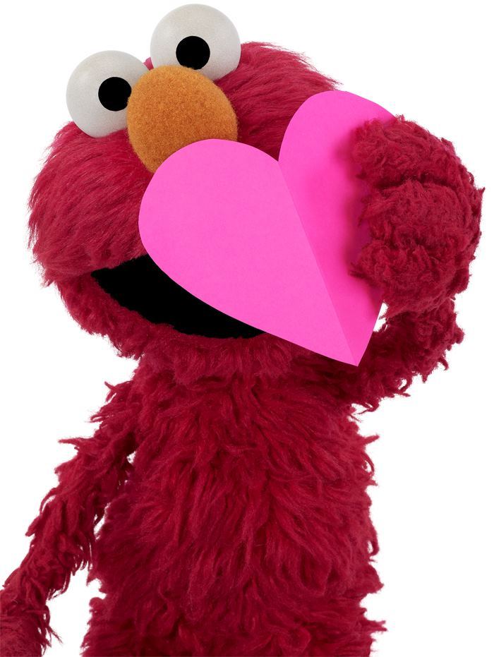 ELMO HEARTS YOU !!