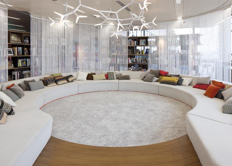 google-office-lounge-area