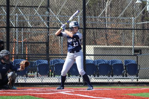 Maverick Softball Hopes for Repeat Behind Lloyd