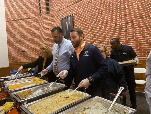 Thanksgiving Dinner Allows Mercy Family To Dine Together