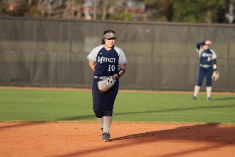 Softball Opens Season Winning Three Of Four In South Carolina