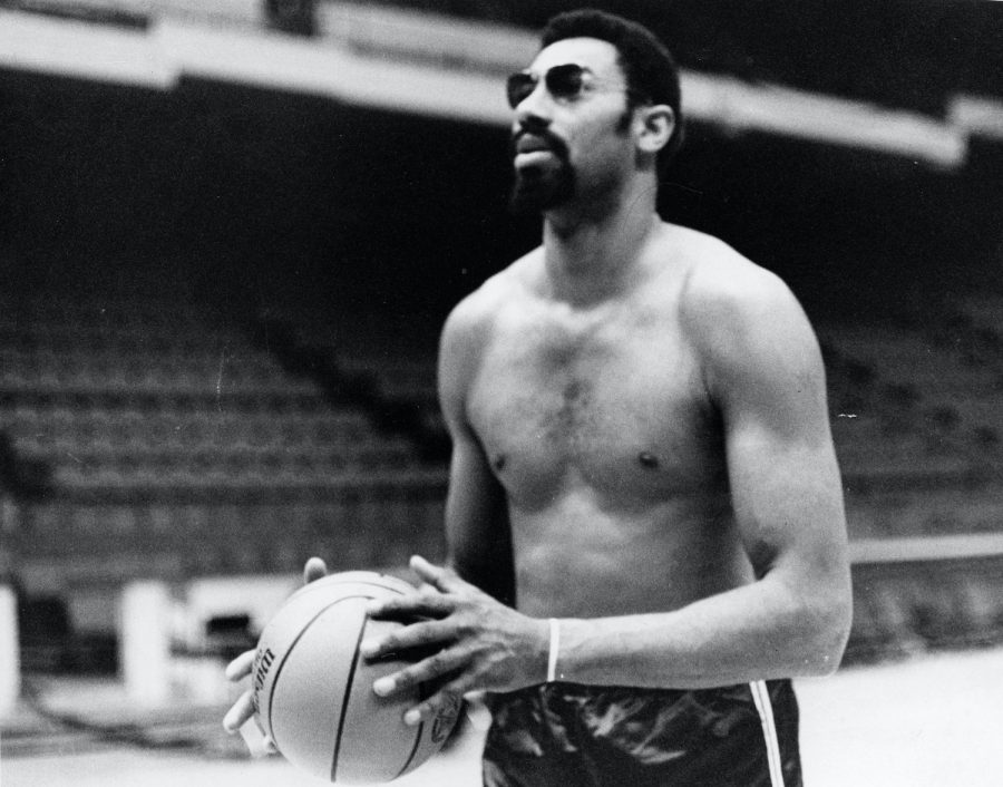 BOSTON, MA - MAY 2: Los Angeles Lakers Wilt Chamberlain practices the day before a game against the Boston Celtics at the Boston Garden, May 2, 1969.  (Photo by Dan Goshtigian/The Boston Globe via Getty Images)