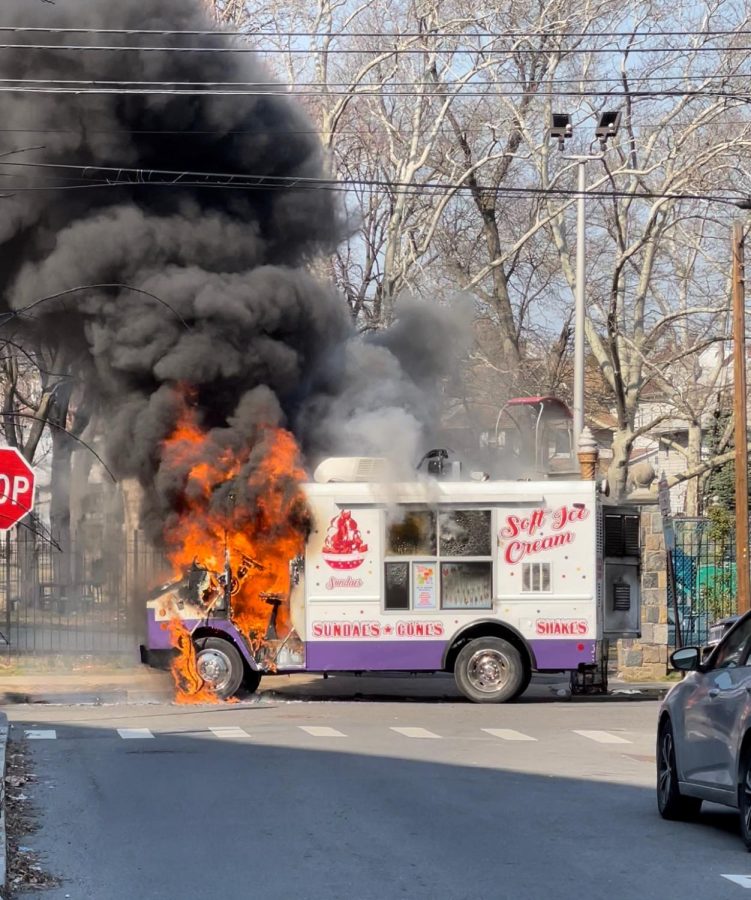 Ice+Cream+Truck+in+Mount+Vernon+Goes+Up+In+Flames